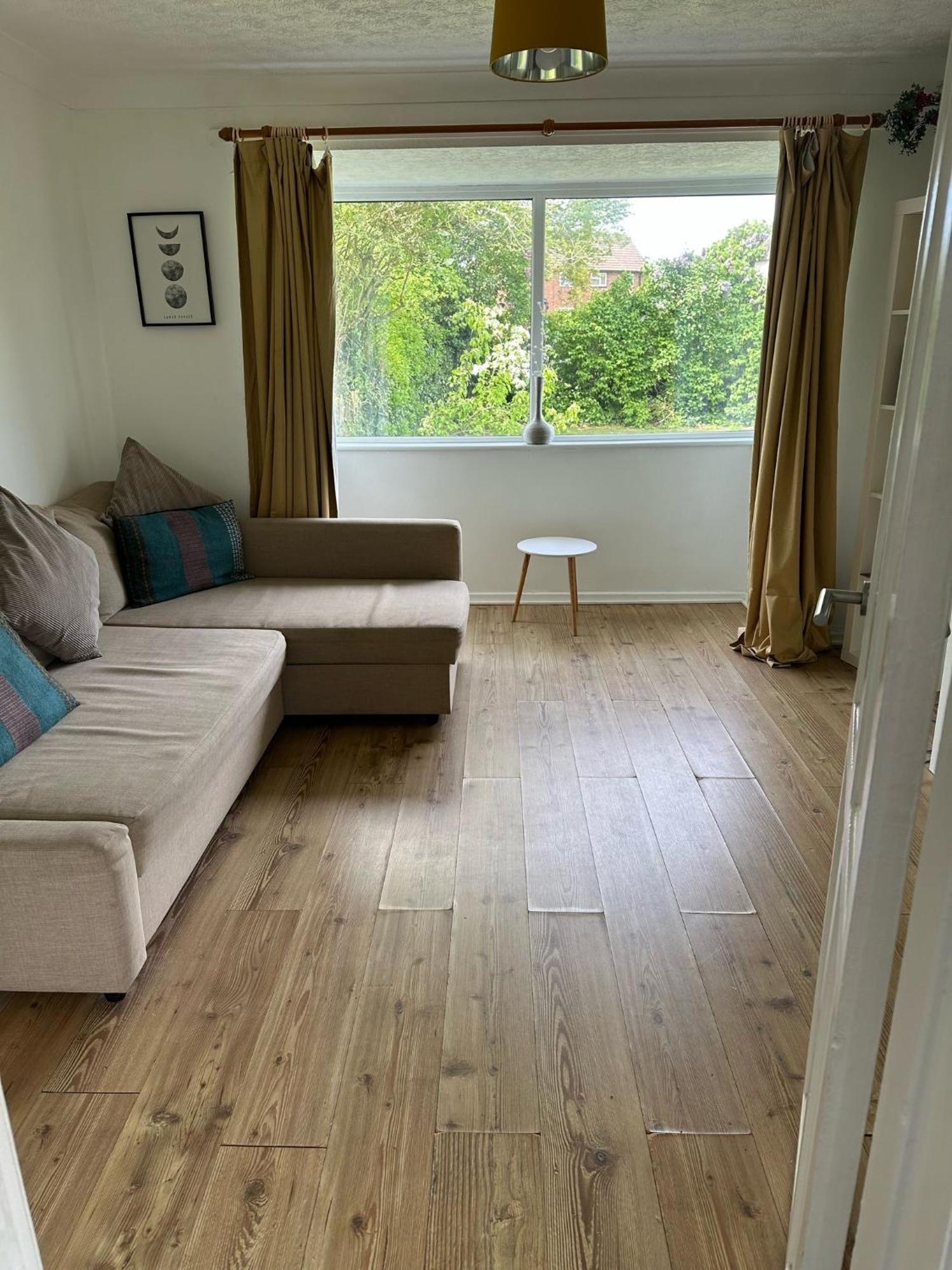 House Number 8 Sleeps Up To 6 People With Smart Tvs In Every Room Wellington  Extérieur photo